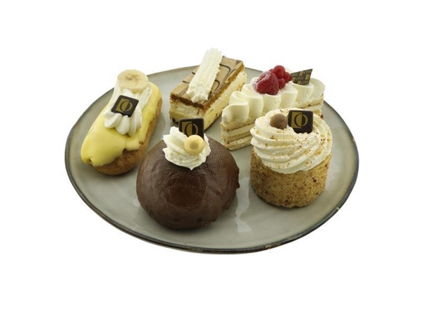 Gesorteerd slagroom gebak